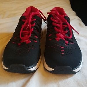 Nike Lunar Fingertrap, black, red and white
